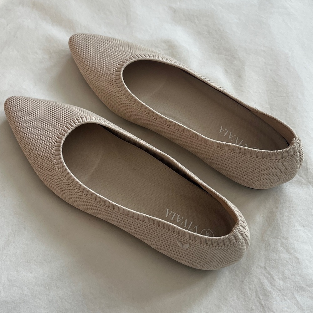 Vivaia Pointed-Toe Ballet Flats (Aria 5°) Cream Ivory - Picture 5 of 9